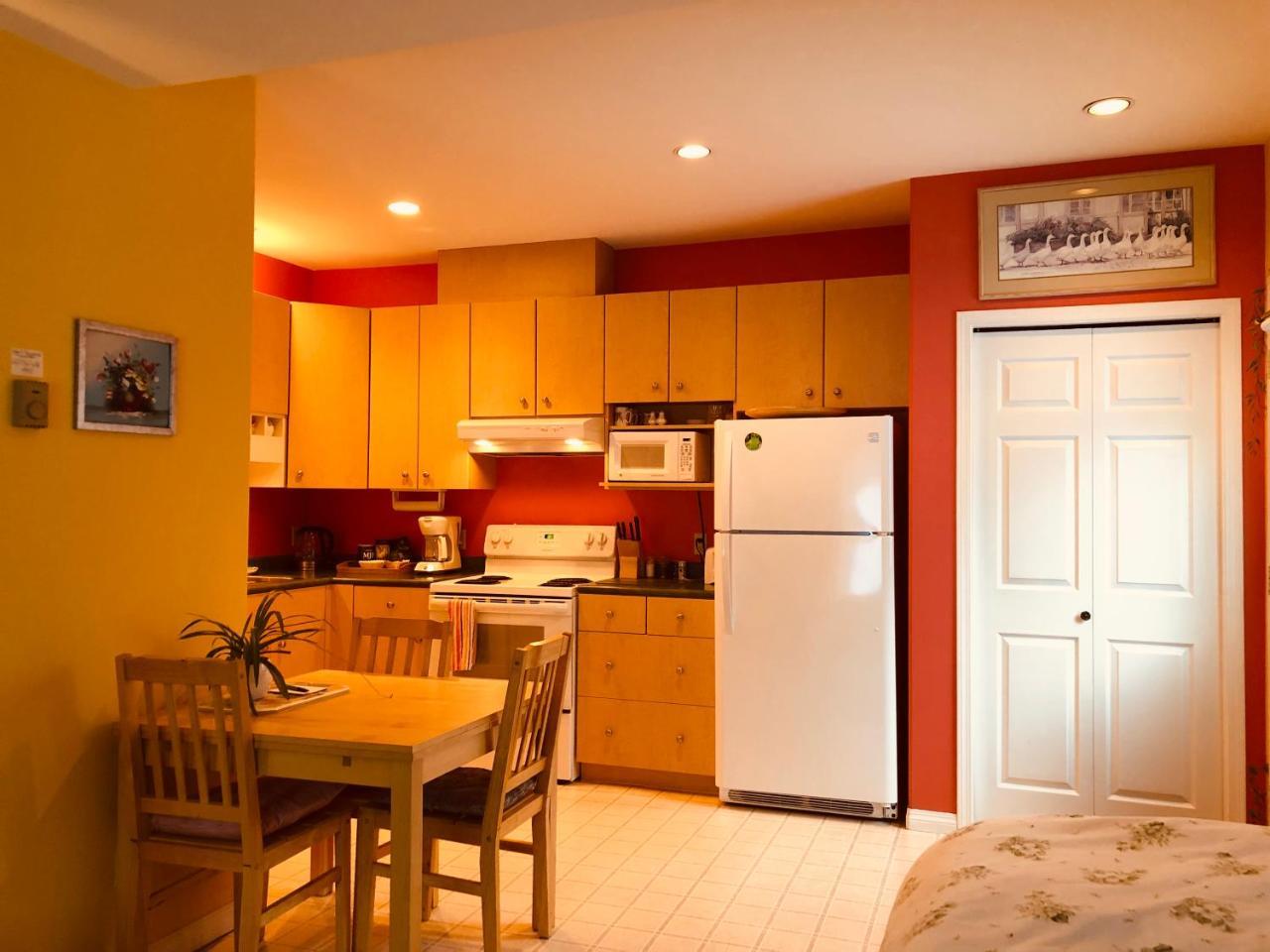 Greenwood Country Inn Пембертон Экстерьер фото